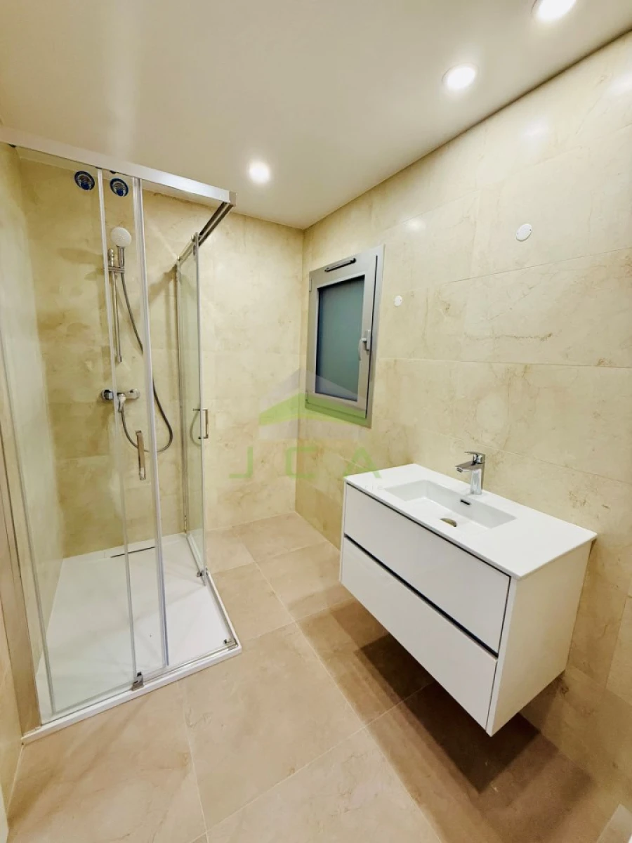 Apartamento T2 para Venda em Marrazes e Barosa Foto 9