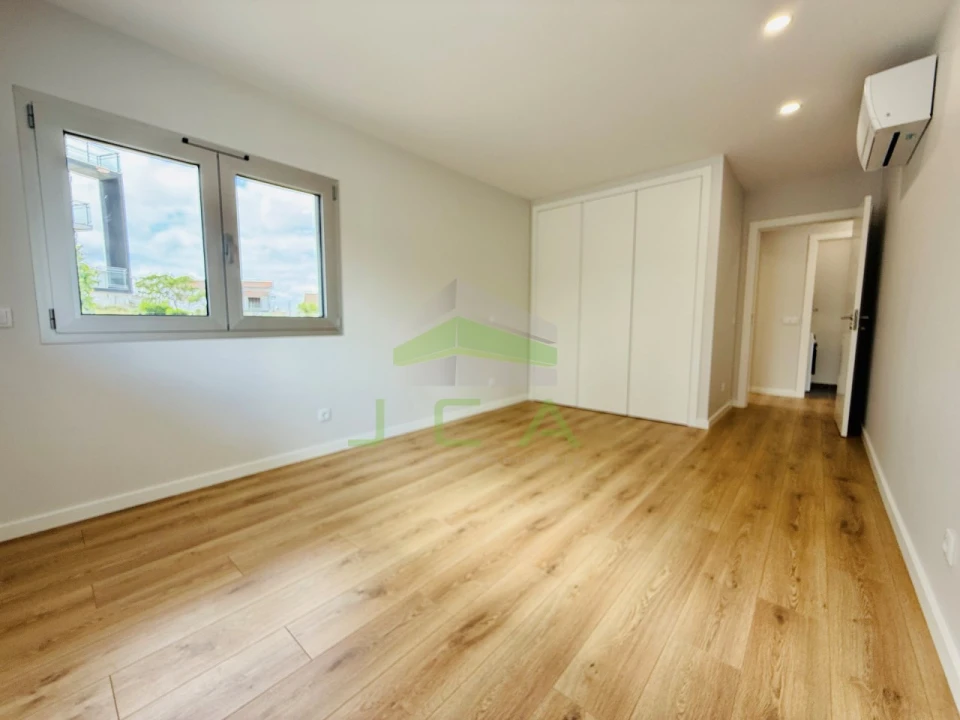 Apartamento T1 para Venda em Marrazes e Barosa Foto 9