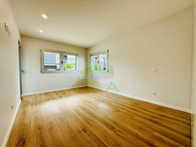 Apartamento T1 para Venda em Marrazes e Barosa Foto 8