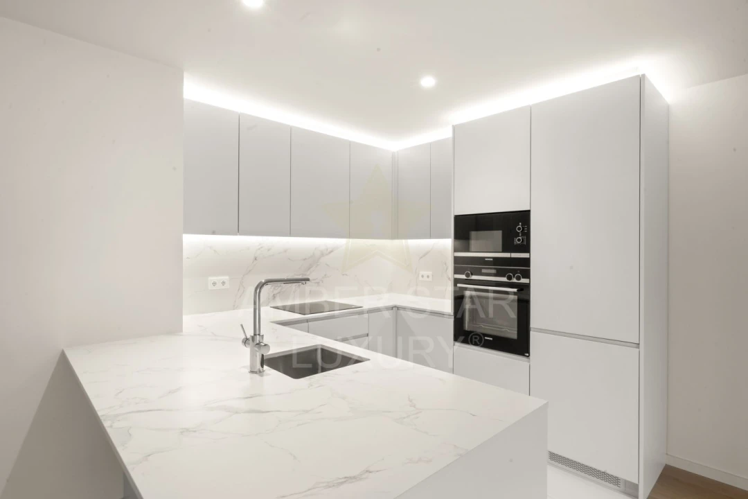 Apartamento T3 para Venda em Santa Marinha e São Pedro da Afurada Foto 4