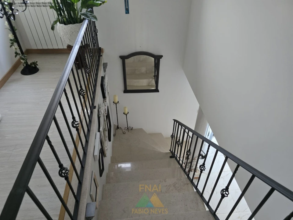 Moradia T4 para Venda em Prozelo Foto 18