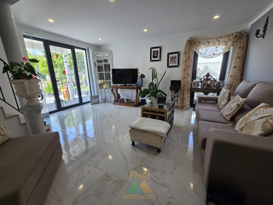 Moradia T4 para Venda em Prozelo Foto 10