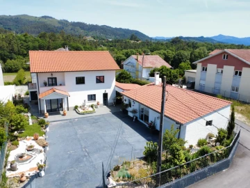 Moradia T4 para Venda em Prozelo