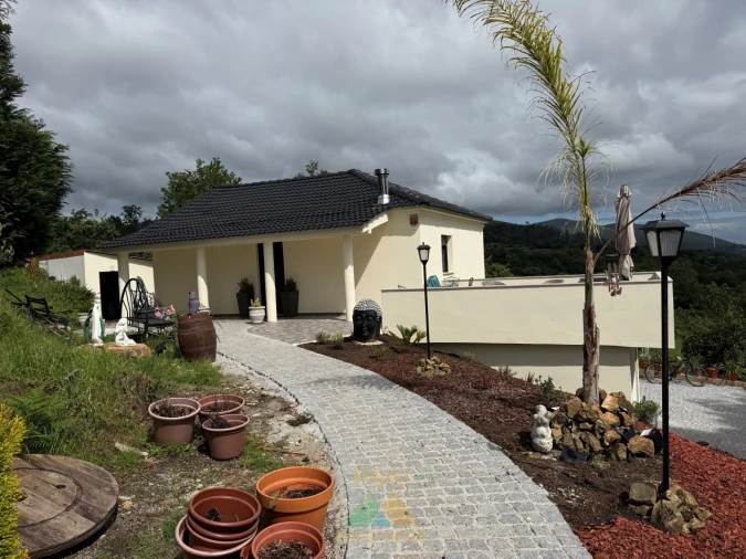 Moradia T2 para Venda em Sabadim Foto 11