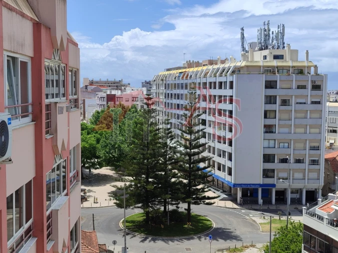 Garagem para Arrendamento em Costa da Caparica Foto 2
