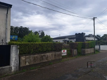 Terreno para Venda em Castêlo da Maia