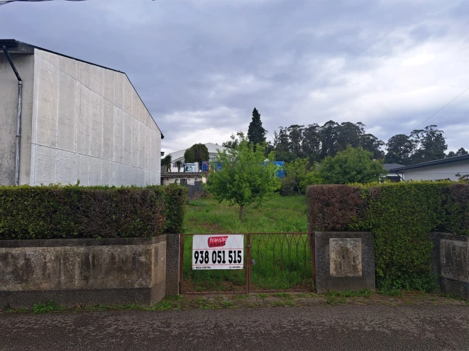 Terreno para Venda em Castêlo da Maia Foto 10