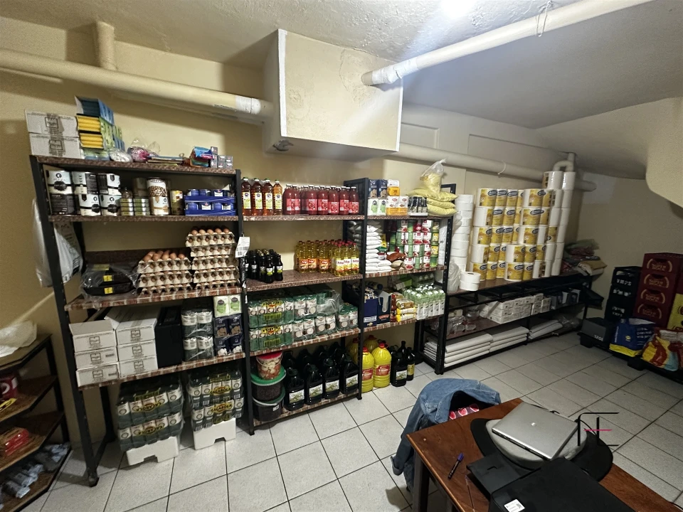 Negócio para Venda em Espinho Foto 20
