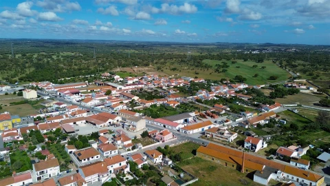 Moradia T3 para Venda em Ermidas-Sado