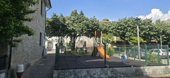 Moradia T3 para Venda em Bouro (Santa Maria)