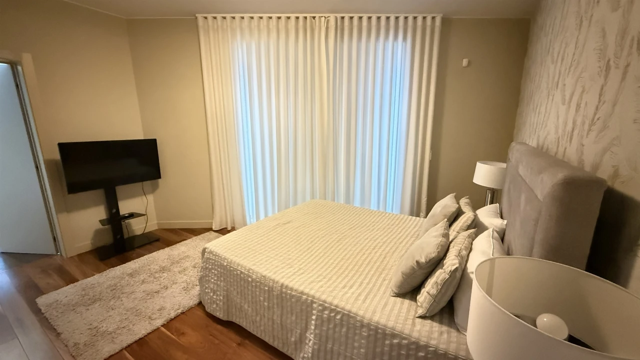 Apartamento T2 para Venda em São Martinho Foto 17