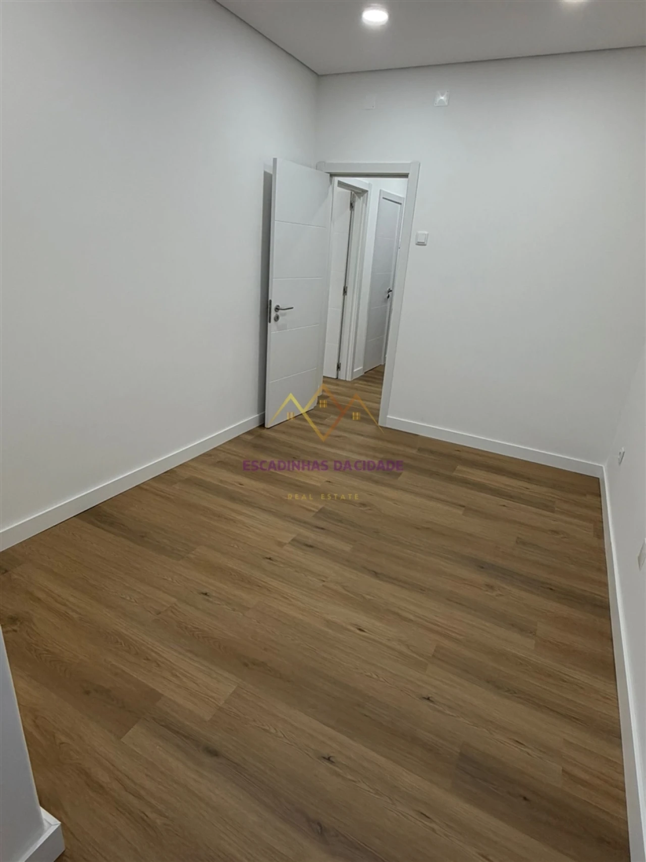 Apartamento T2 para Venda em Águas Livres Foto 20