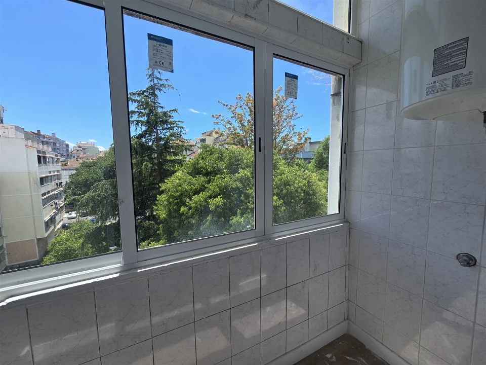 Apartamento T2 para Venda em Águas Livres Foto 45