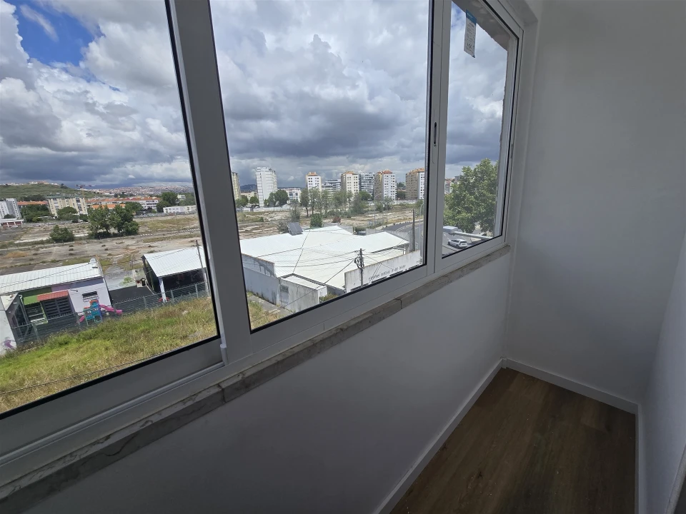 Apartamento T2 para Venda em Águas Livres Foto 39