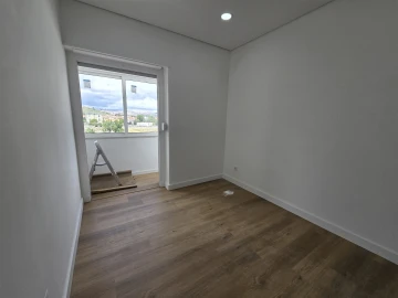 Apartamento T2 para Venda em Águas Livres