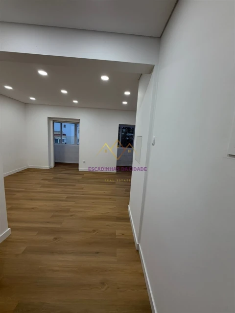 Apartamento T2 para Venda em Águas Livres