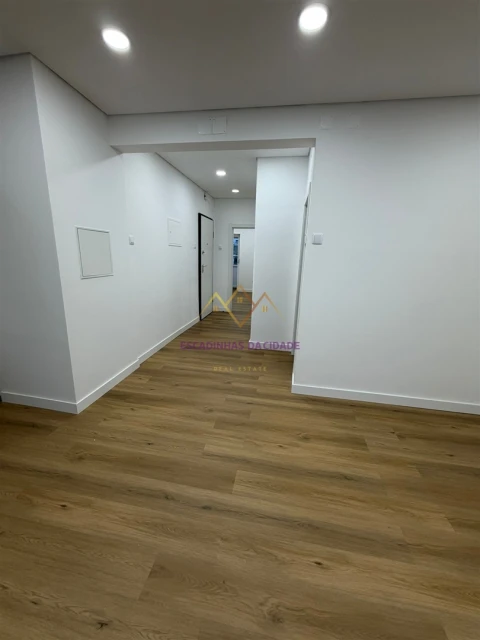 Apartamento T2 para Venda em Águas Livres