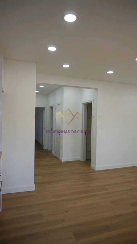 Apartamento T2 para Venda em Águas Livres