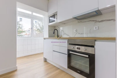 Apartamento T2 para Venda em Águas Livres