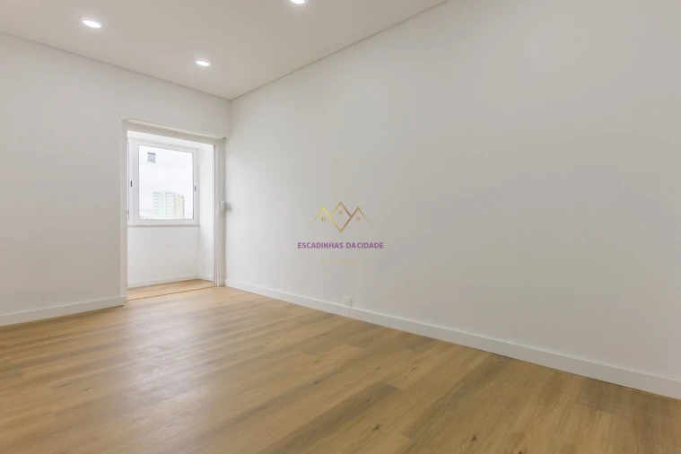 Apartamento T2 para Venda em Águas Livres Foto 7