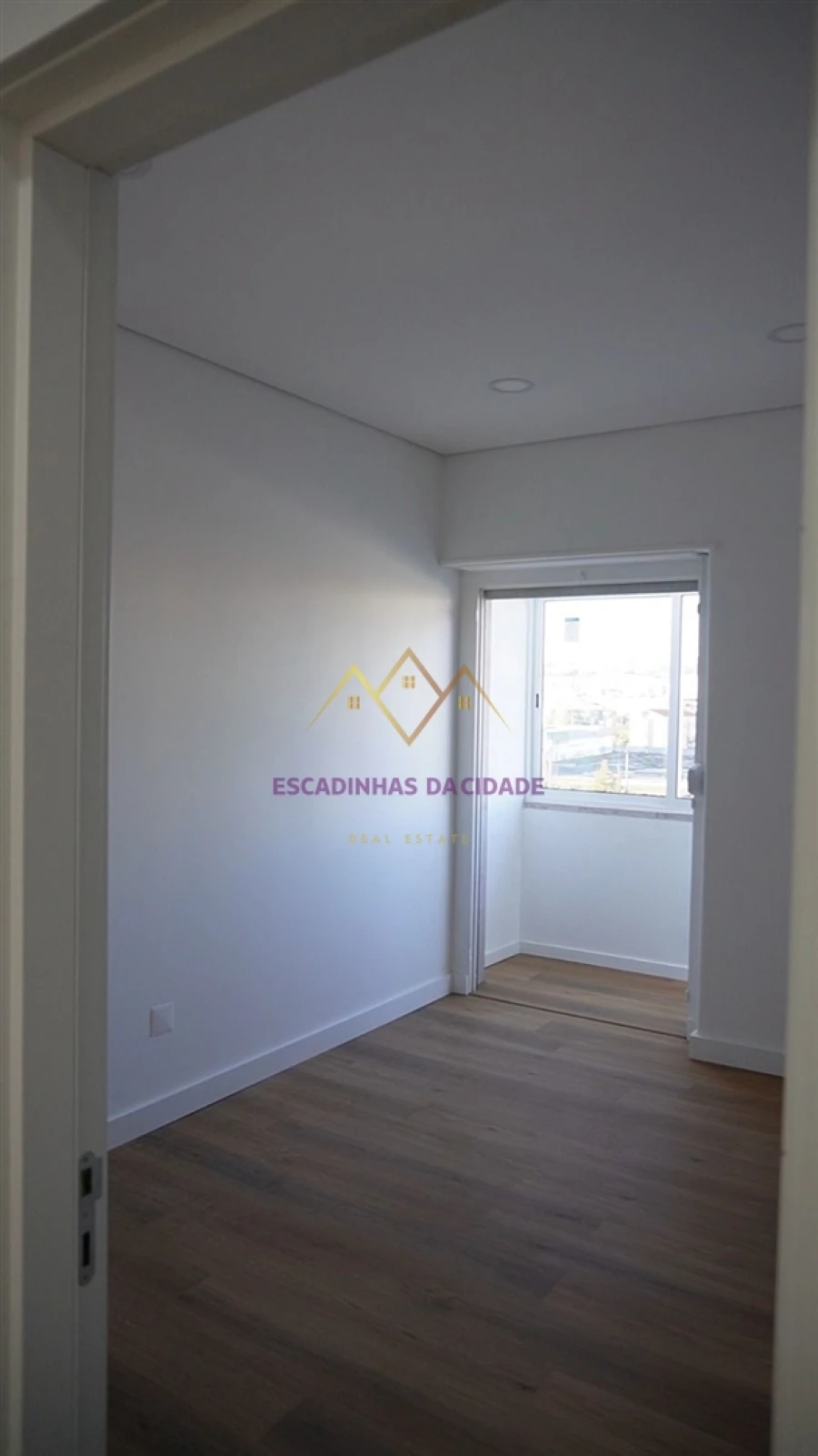 Apartamento T2 para Venda em Águas Livres Foto 31