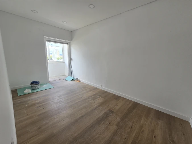 Apartamento T2 para Venda em Águas Livres Foto 33