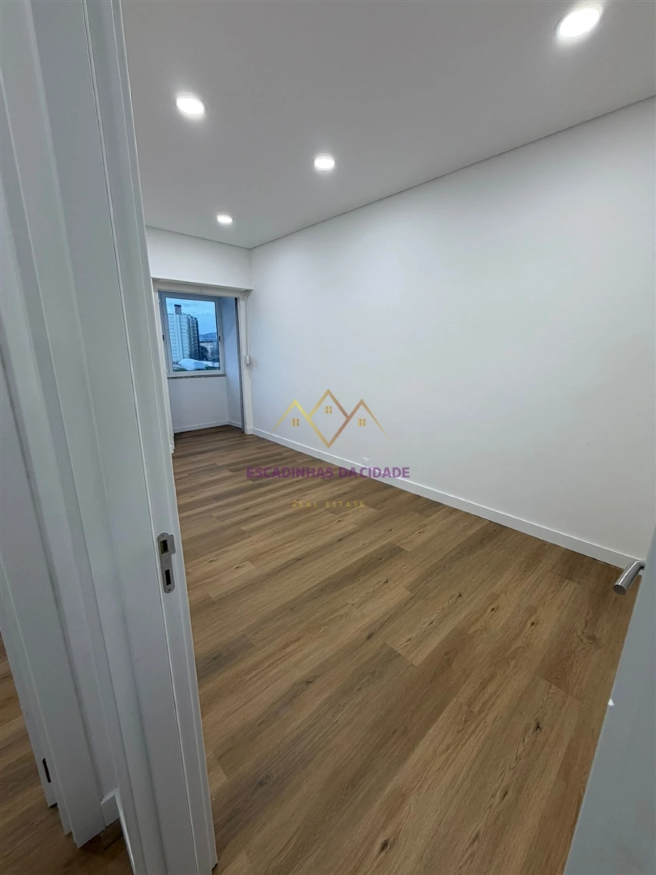 Apartamento T2 para Venda em Águas Livres Foto 24