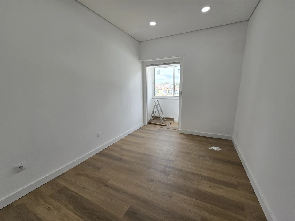Apartamento T2 para Venda em Águas Livres Foto 37