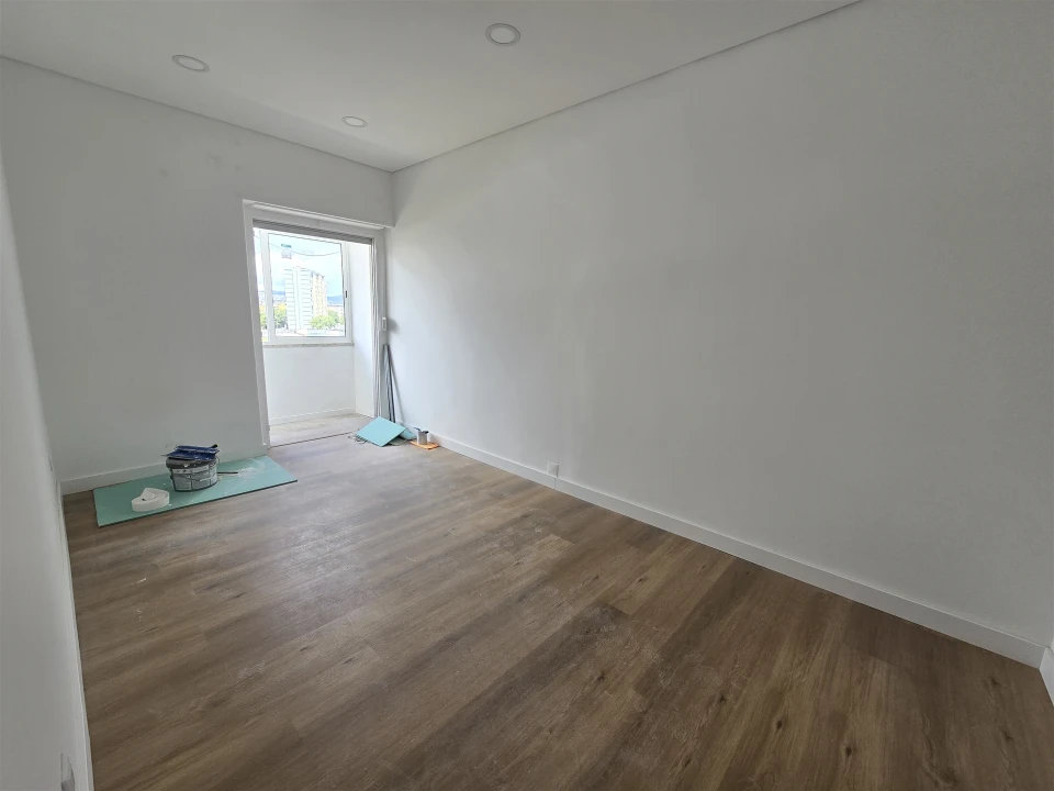 Apartamento T2 para Venda em Águas Livres Foto 33