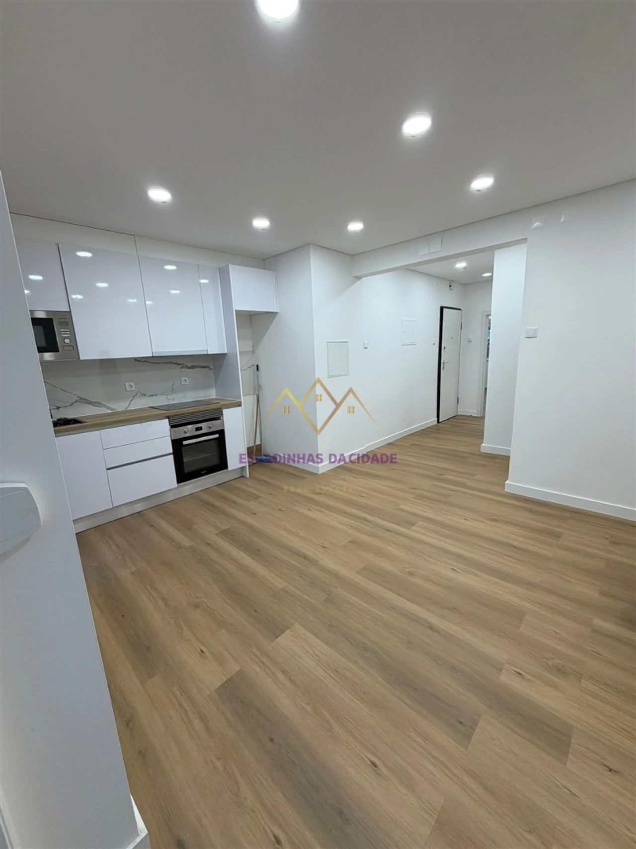 Apartamento T2 para Venda em Águas Livres Foto 16