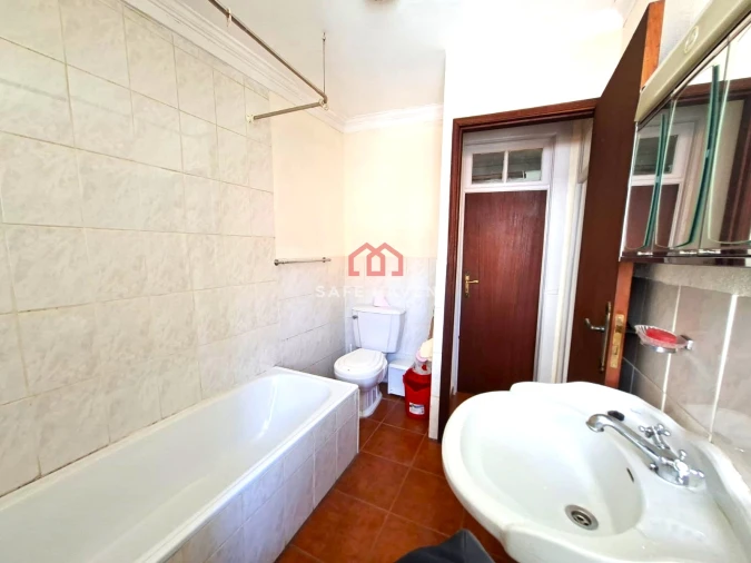 Moradia T1 para Venda em Cativelos Foto 9