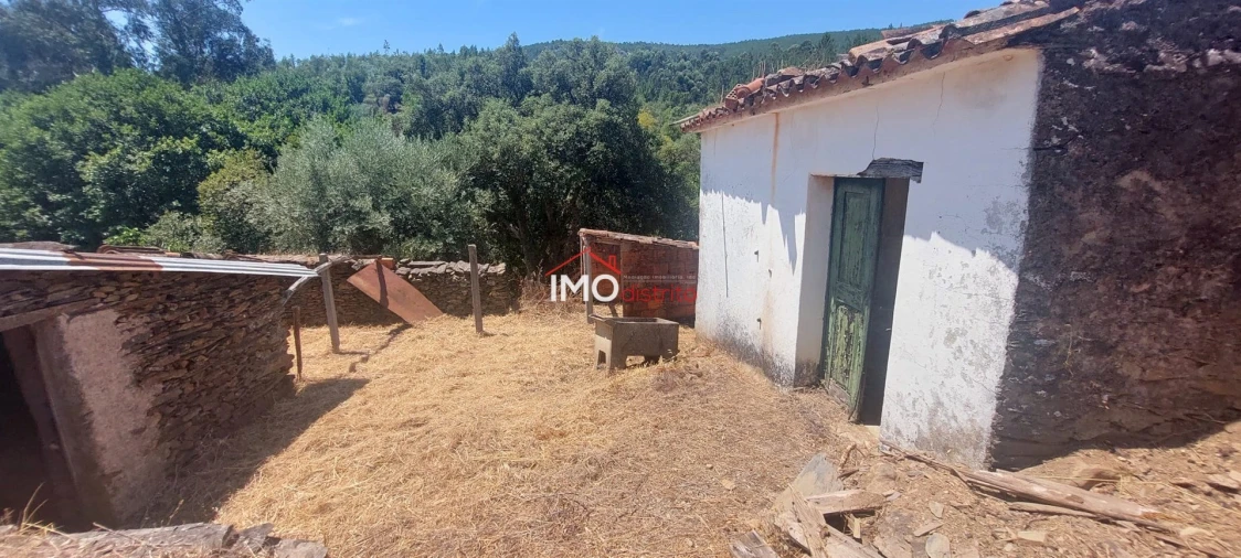 Quinta T0 para Venda em Reguengo e São Julião Foto 2