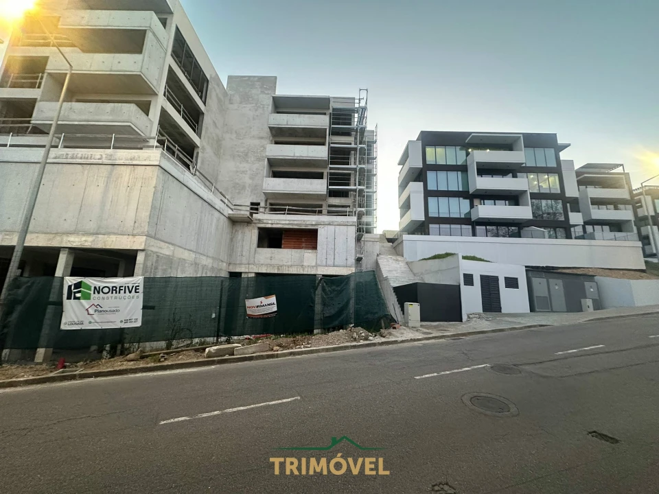 Apartamento T0 para Venda em São João da Madeira Foto 16