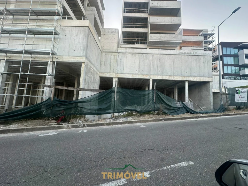 Apartamento T0 para Venda em São João da Madeira Foto 10