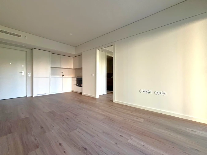 Apartamento T1 para Arrendamento em Ramalde Foto 9