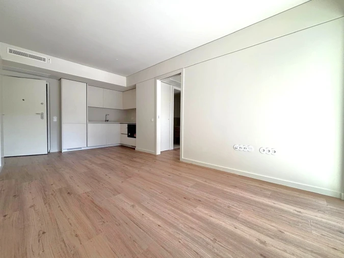 Apartamento T1 para Arrendamento em Ramalde Foto 5
