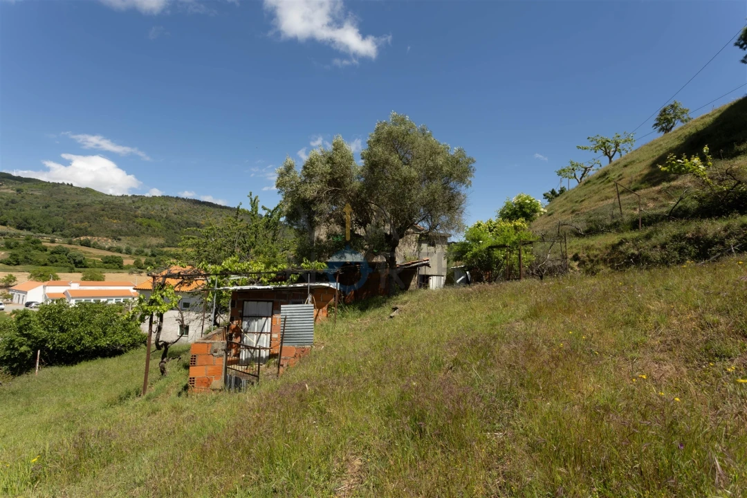 Moradia T2 para Venda em Gebelim e Soeima Foto 30