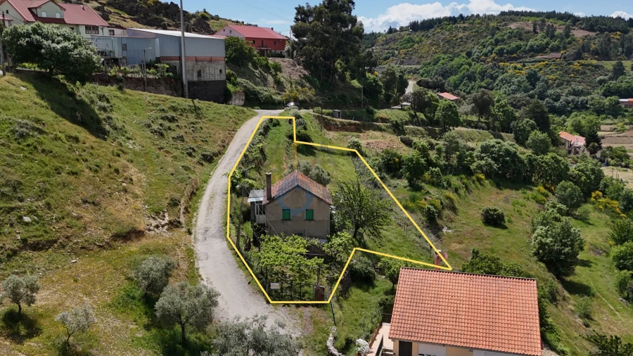 Moradia T2 para Venda em Gebelim e Soeima
