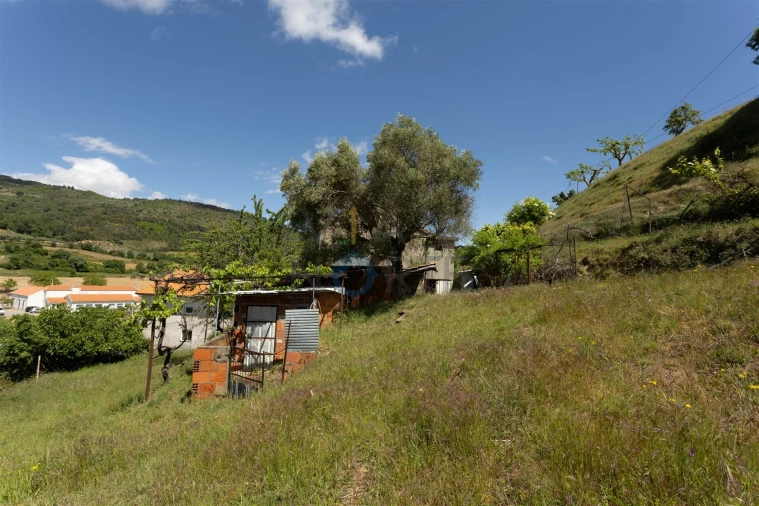 Moradia T2 para Venda em Gebelim e Soeima Foto 30