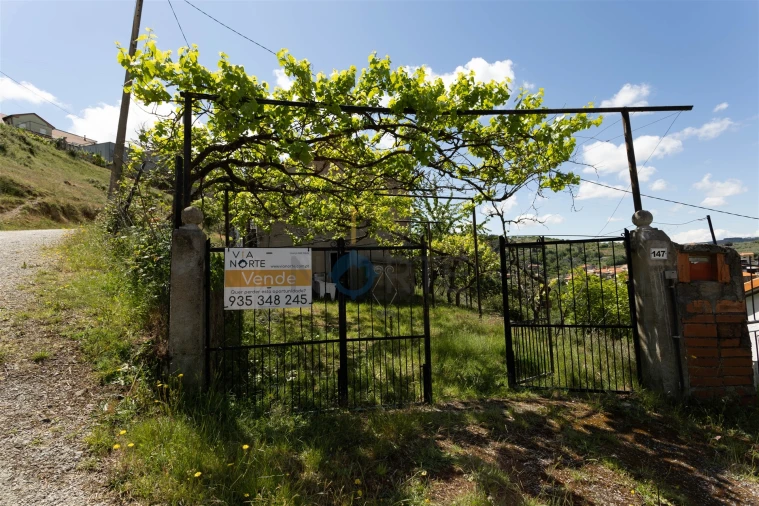 Moradia T2 para Venda em Gebelim e Soeima Foto 29