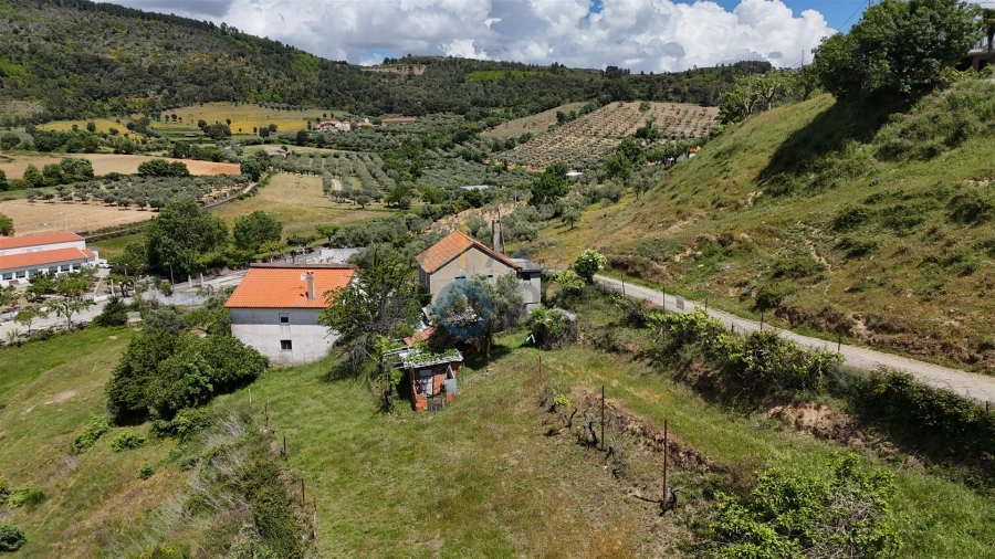 Moradia T2 para Venda em Gebelim e Soeima Foto 5