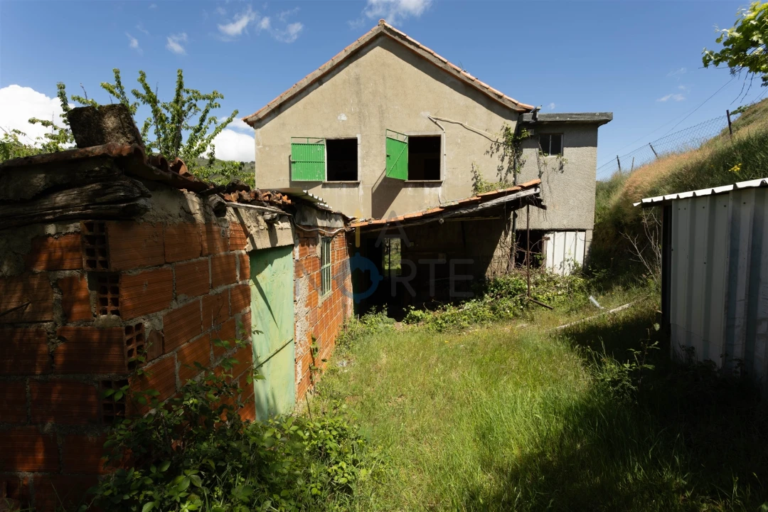 Moradia T2 para Venda em Gebelim e Soeima Foto 25