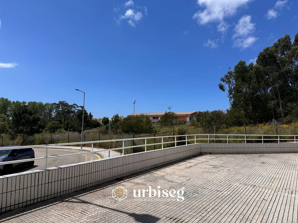 Apartamento T2 para Arrendamento em Tavarede Foto 22