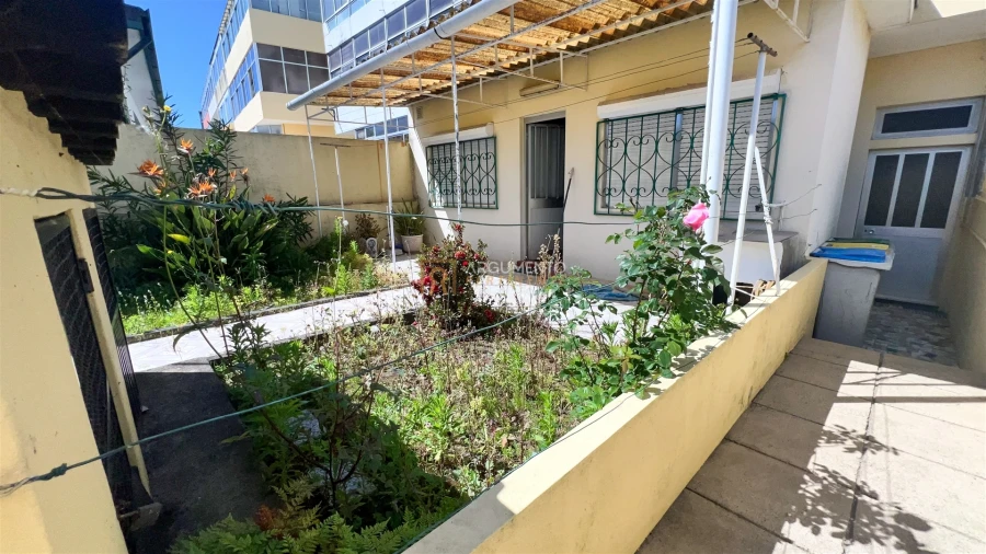 Moradia T2 para Venda em Cidade da Maia Foto 16