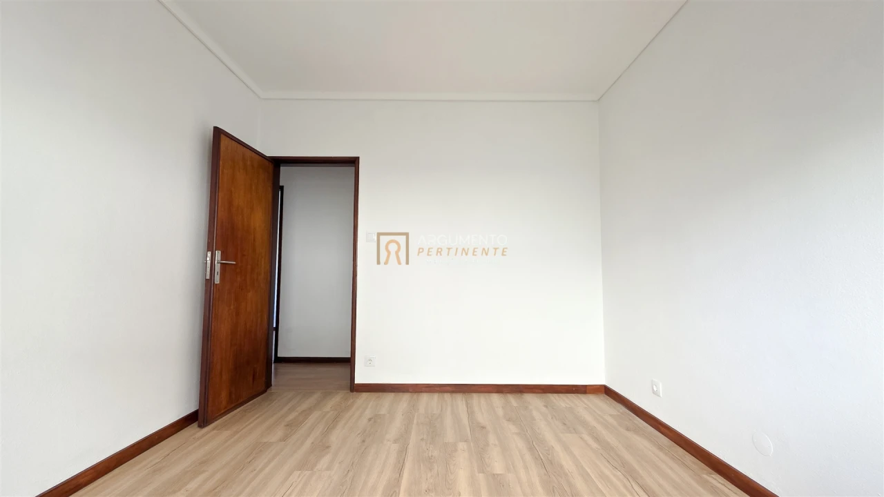 Moradia T3 para Arrendamento em Castêlo da Maia Foto 28