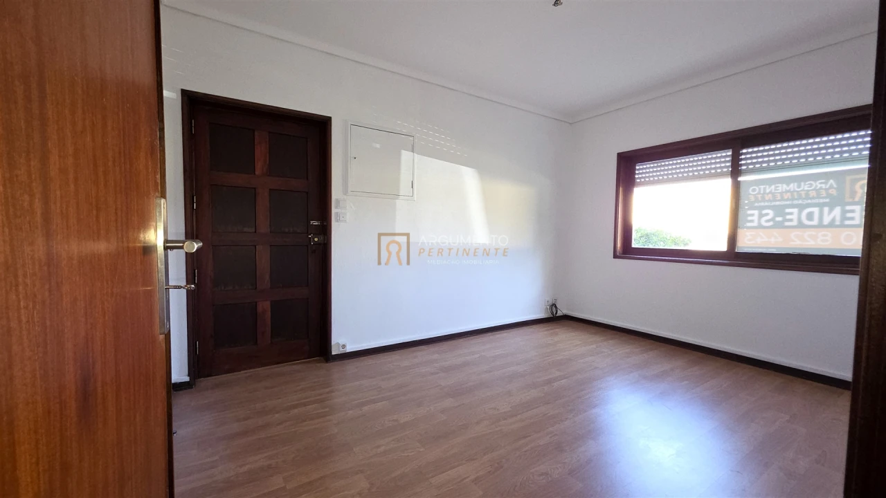 Moradia T3 para Venda em Castêlo da Maia Foto 4