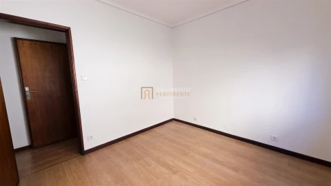 Moradia T3 para Venda em Castêlo da Maia