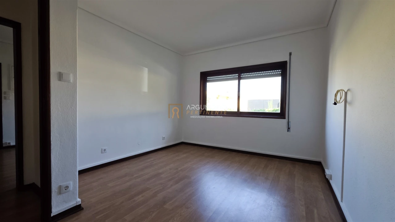Moradia T3 para Venda em Castêlo da Maia Foto 31