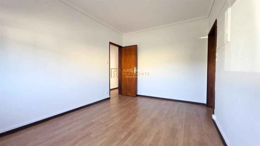 Moradia T3 para Venda em Castêlo da Maia Foto 33