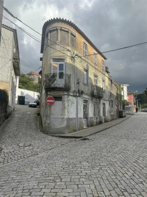 Moradia T3 para Venda em Gouveia (São Pedro e São Julião)